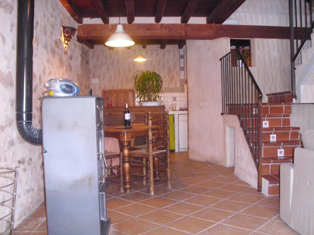 Casa Rural Con Jacuzzi Taberna Del Tio Pedro Cabanas de Polendos Εξωτερικό φωτογραφία