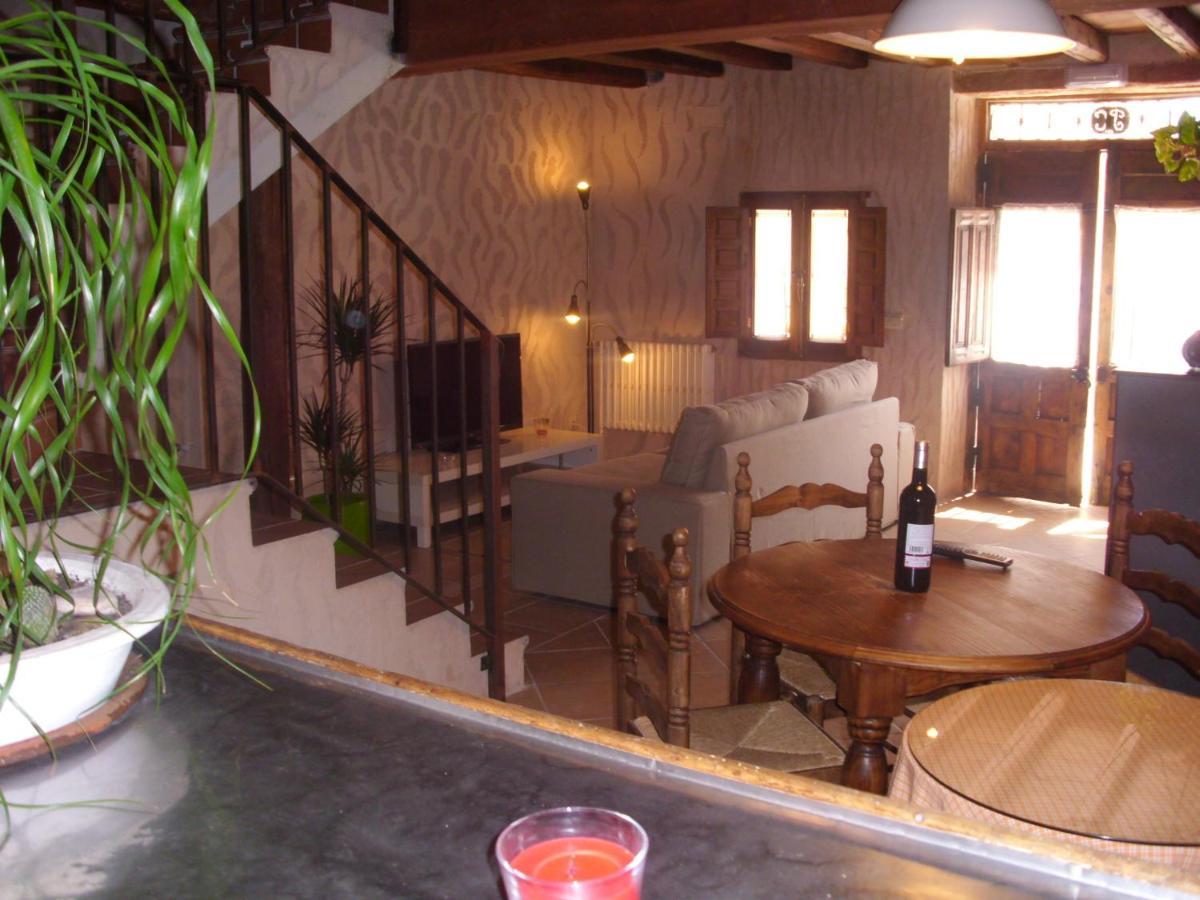 Casa Rural Con Jacuzzi Taberna Del Tio Pedro Cabanas de Polendos Εξωτερικό φωτογραφία
